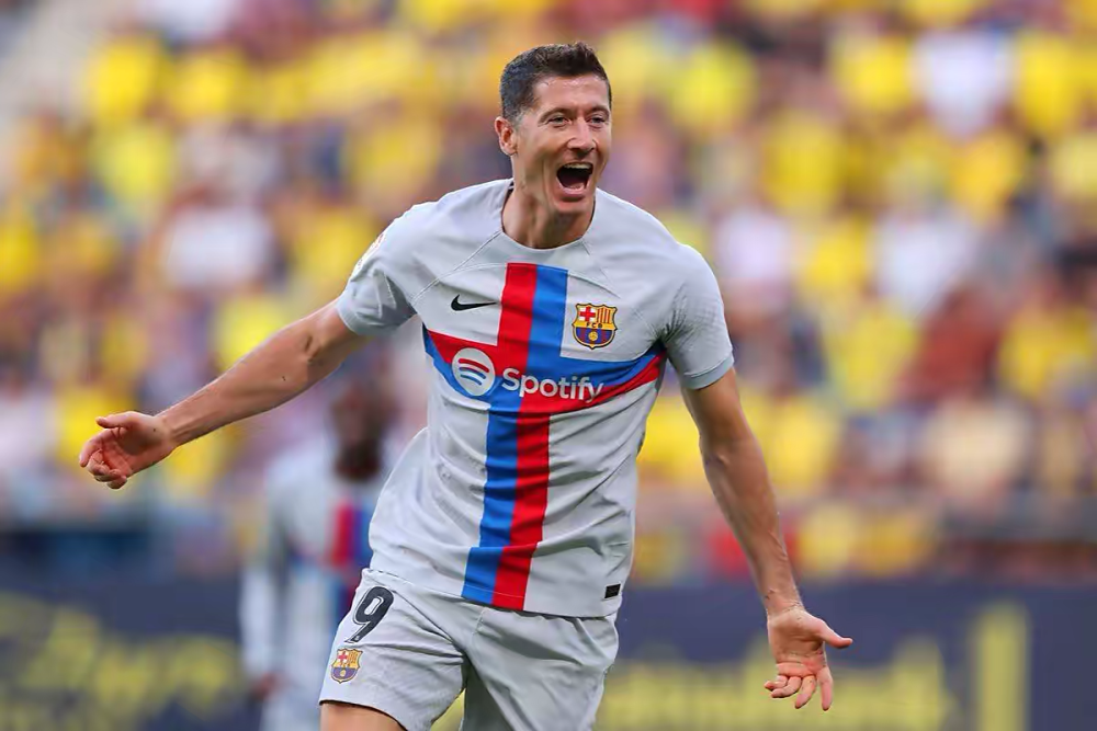 爱游戏登录入口-探水清河歌词