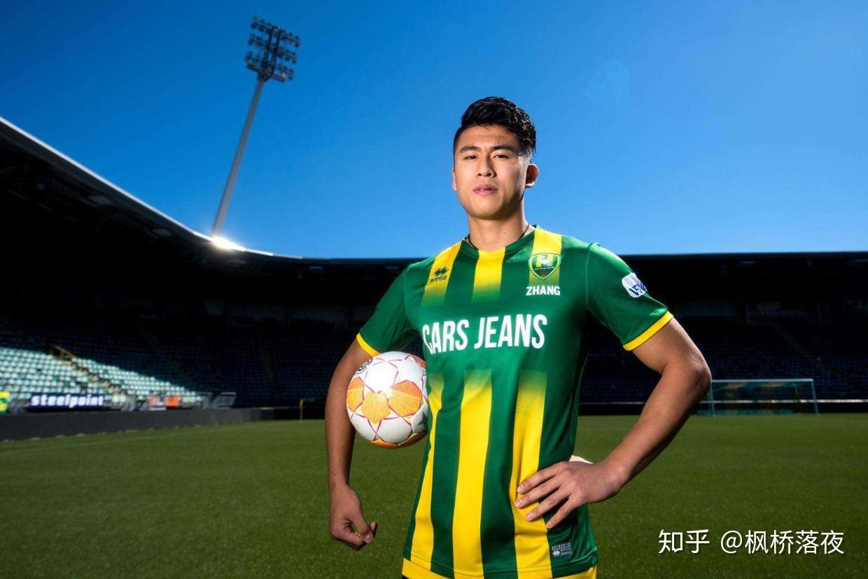 爱游戏登录入口-荷甲倒计时，塞维利亚窗口期更衣室发声，细节引发关注，压力陡增，团队化学反应显著的简单介绍